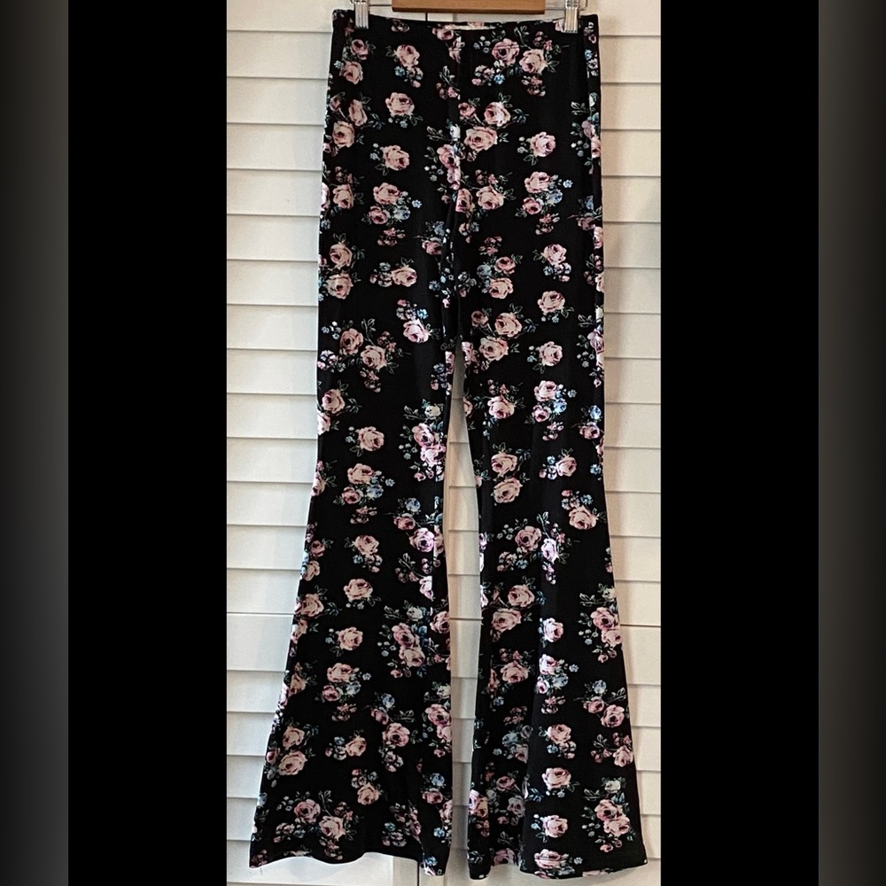 Floral Flared Leggings NWOT